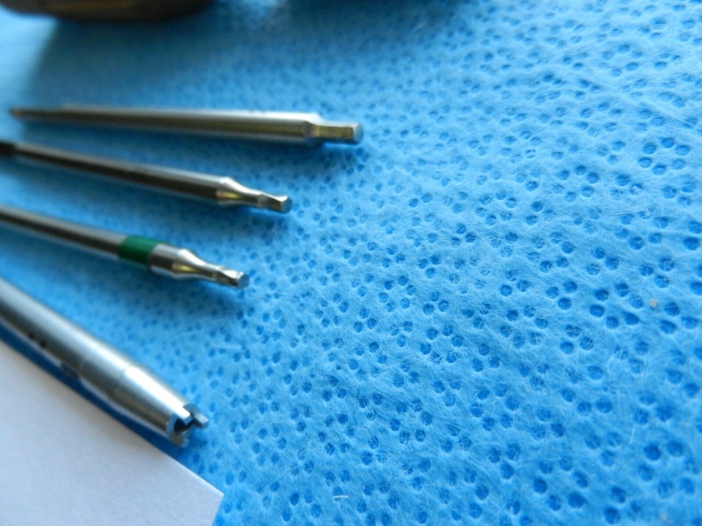 D2863 Wright Surgical Orthopedic QC Handle W/ Bits