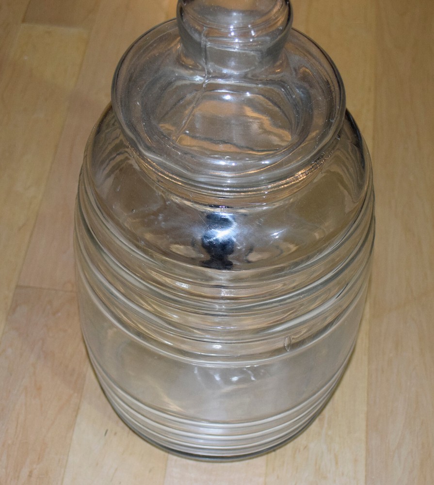 Amici Exclusive Glass Barrel Spigot Jar