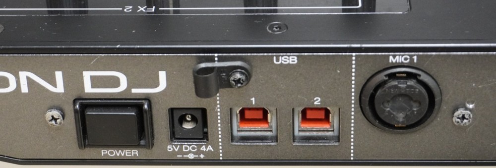 Denon MC7000 2 Channel DJ Interface Serato Controller w/ Ultra Protective Case