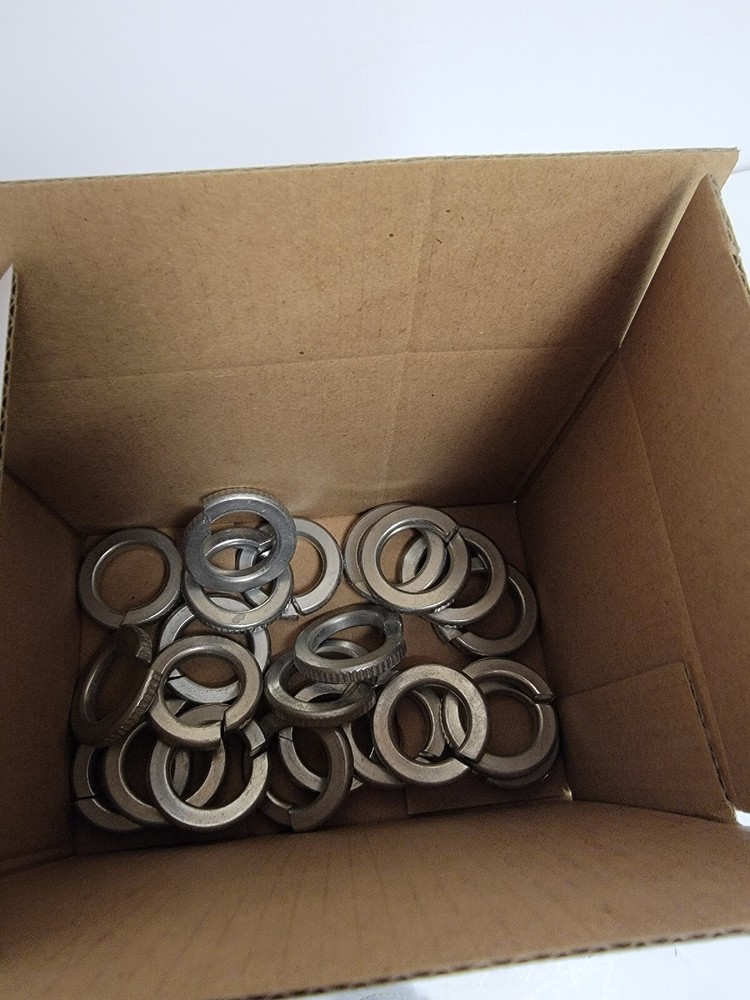 3/4" STEEL LOCK WASHERS. 24ct.