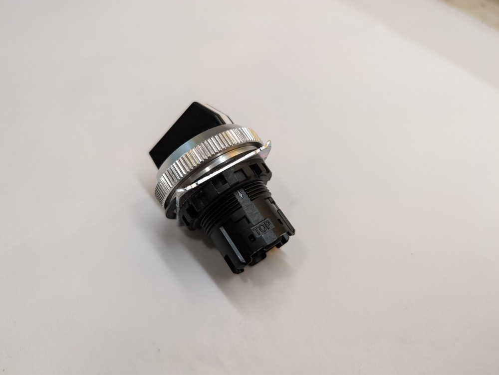 Omron A30NZ-2MM-NBA 2 position selector switch non-illuminated