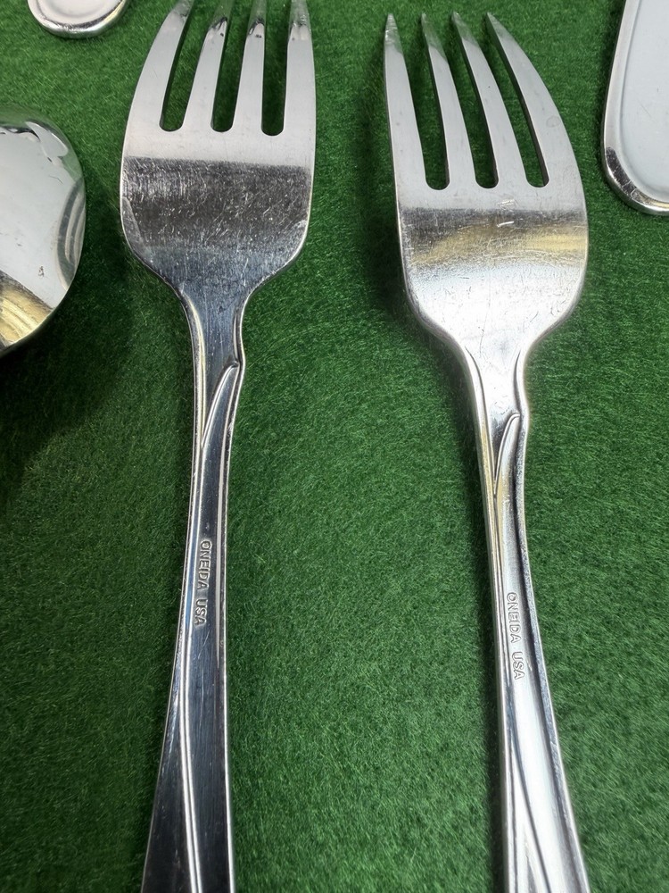 Oneida Stainless Flight Reliance 17 Pieces Spoons Fork