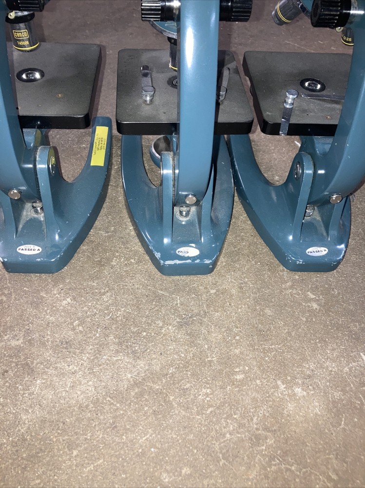 Vintage Cenco Microscope 60910 60910-11