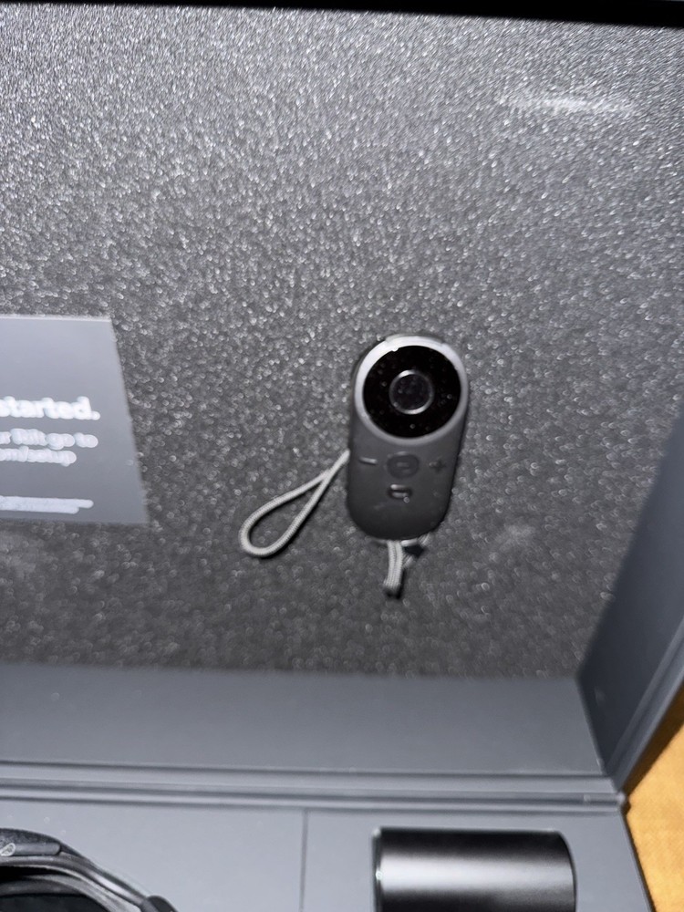 Meta Oculus Rift CV1 VR Virtual Reality Headset System - Black