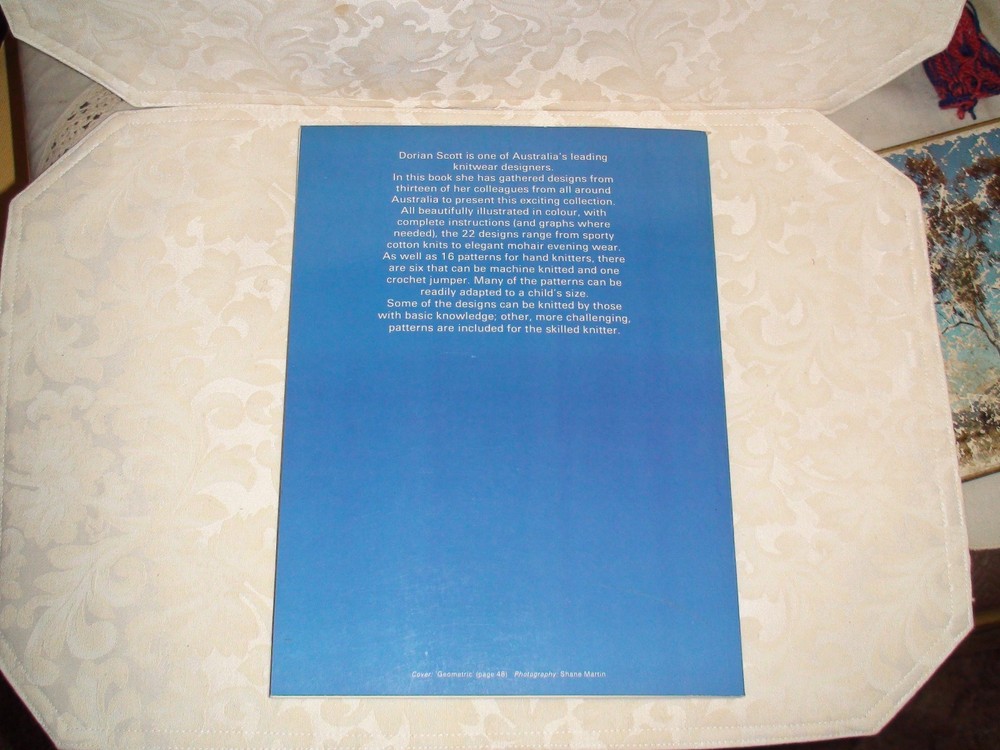 KNITTING MACHINE BOOK AUSTRALIAN DESIGNER KNITS