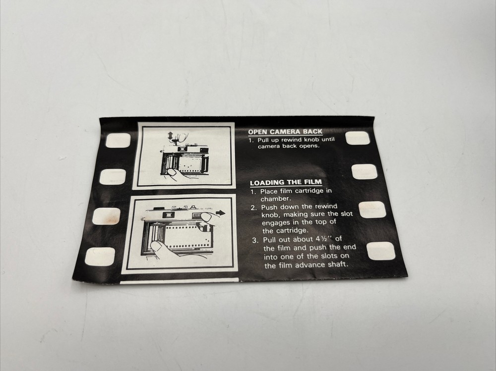 Marshall Fields 35MM Auto Fix Focus 50mm Camera with Case Original Box 1990