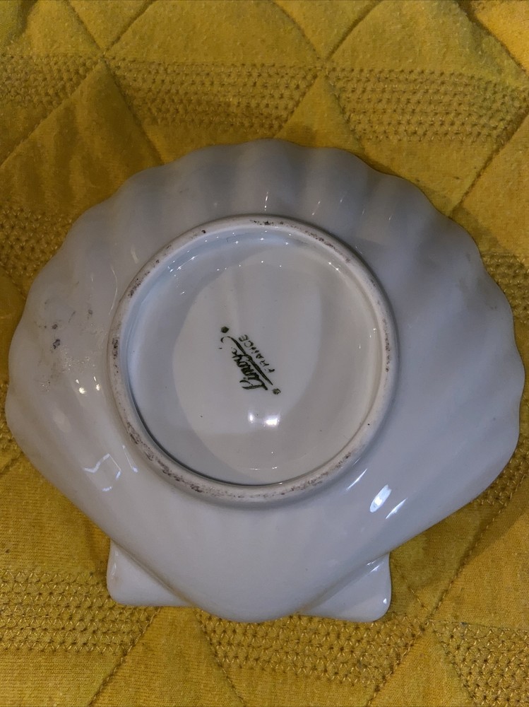 BEAUTIFULLY DONE ORANGE LIMOGES SHELL DISH