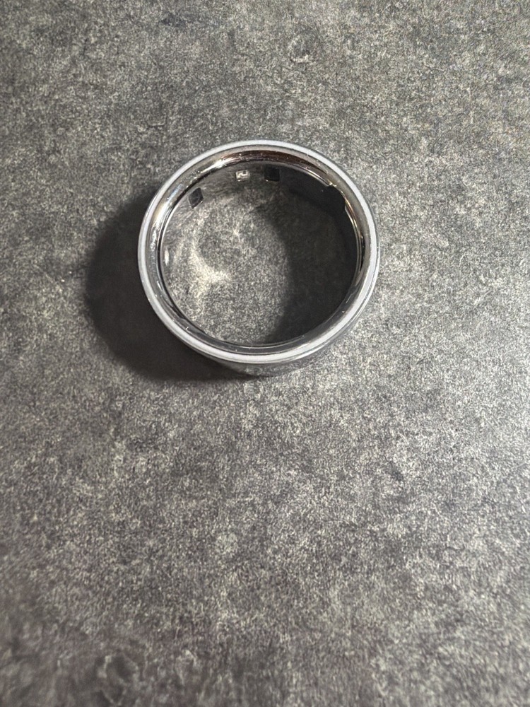 Oura Ring 4 Silver - Size 10 PRE-OWNED
