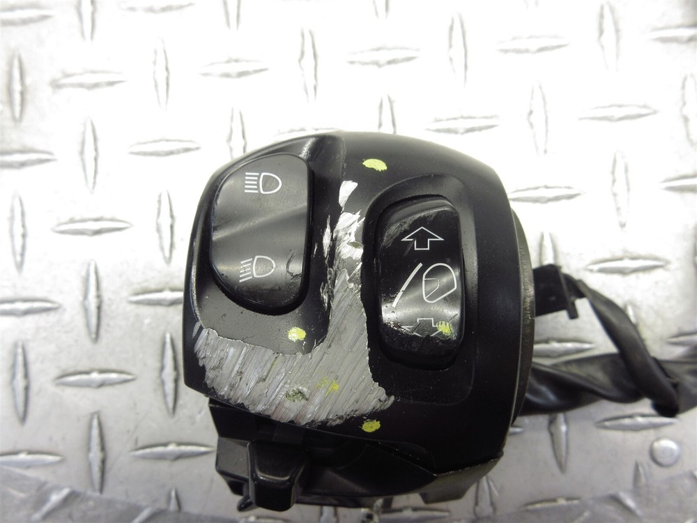 2012 12-16 Victory Vision Tour Left Handlebar Control Switch Handle Bar Button