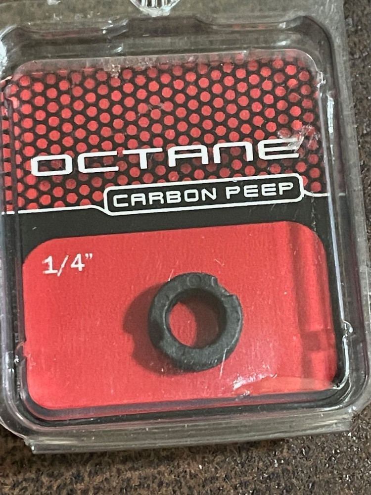 OCTANE 1/4in Carbon Peep Sight
