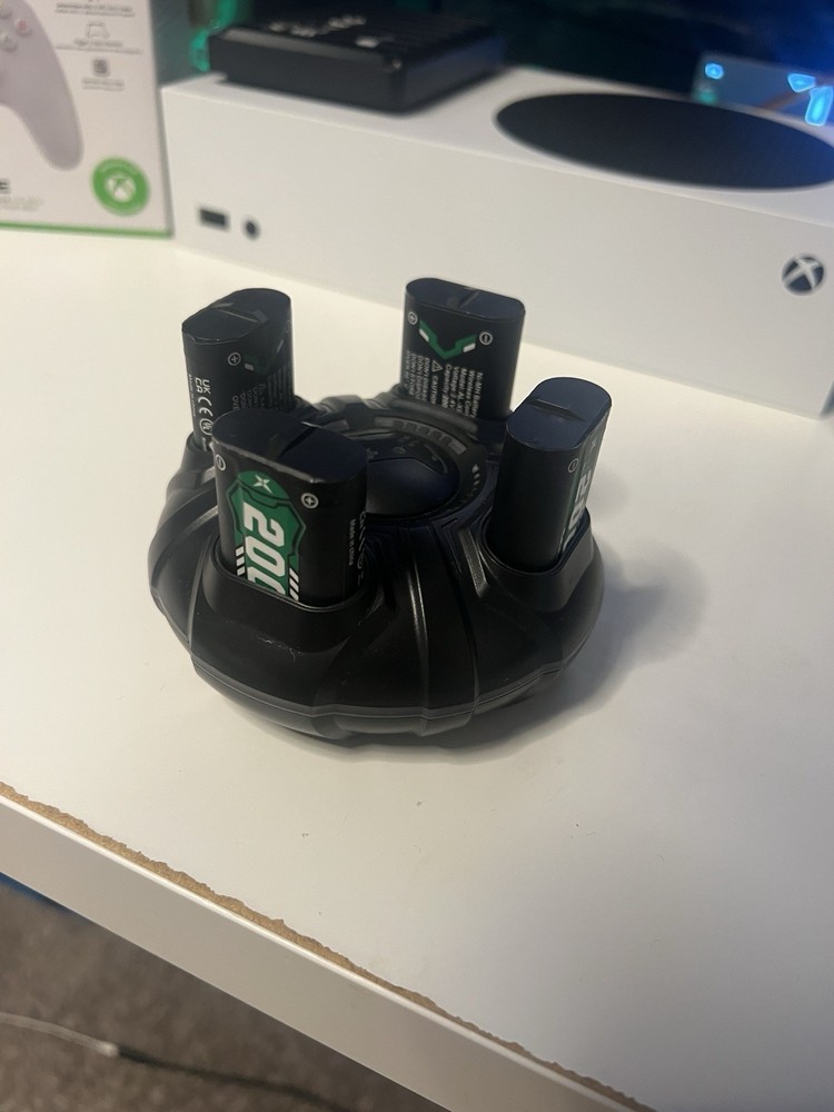 Xbox Series S Console & GameSir G7 SE Controller Bundle with Dock, Batteries