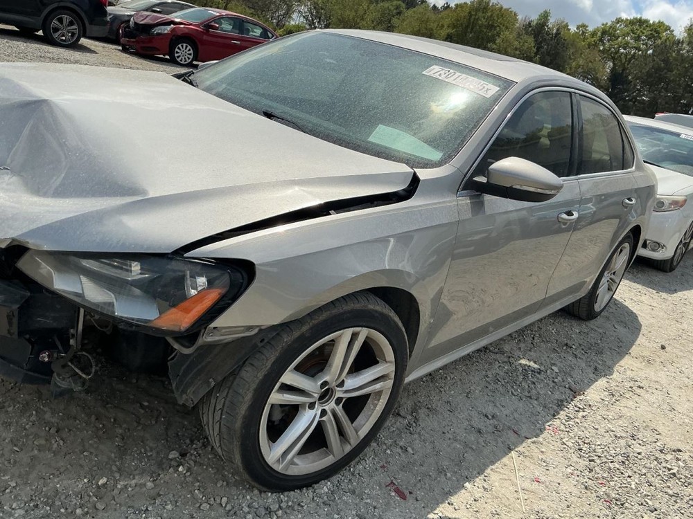 Fuse Box Engine Compartment Fits 12-22 PASSAT 5022155