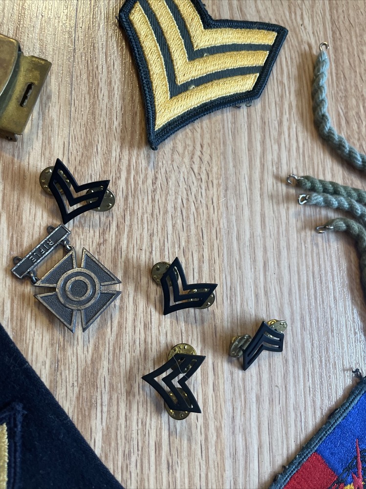 military patches pins
