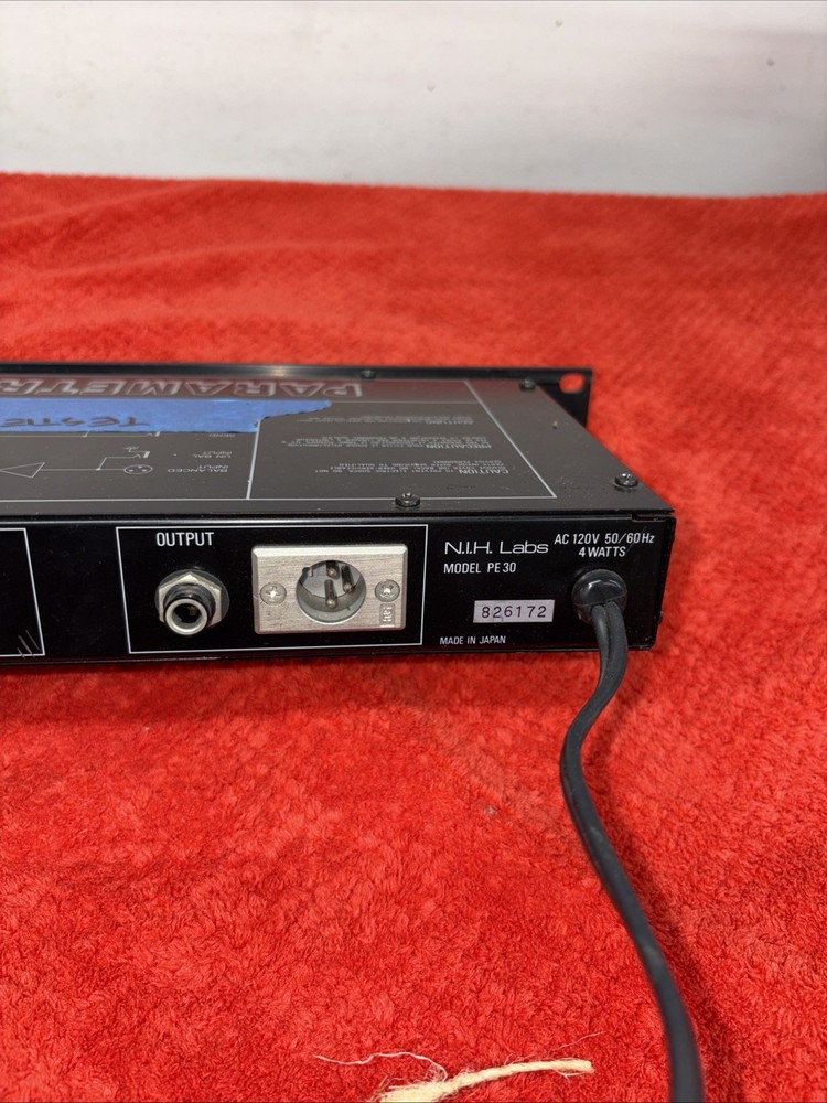 N.I.H LABS PARAMETRIC EQUALIZER PE 30 With Power Supply - Tested Functional NICE
