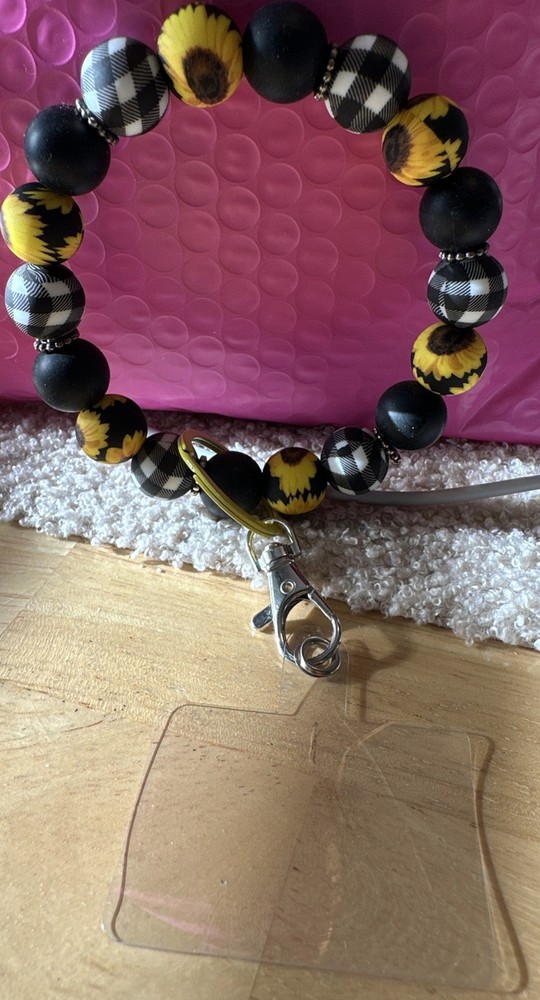 Sunflower 🌻🌻🌻🌻Wristlet ID Badge