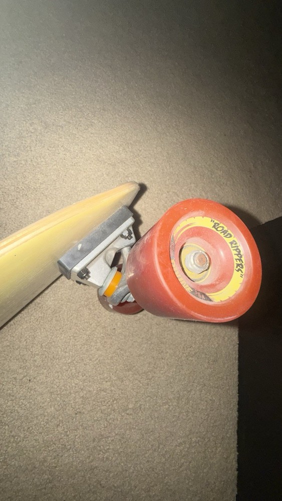 RAW Limited Edition Cruiser Skateboard Complete Set Barely Used