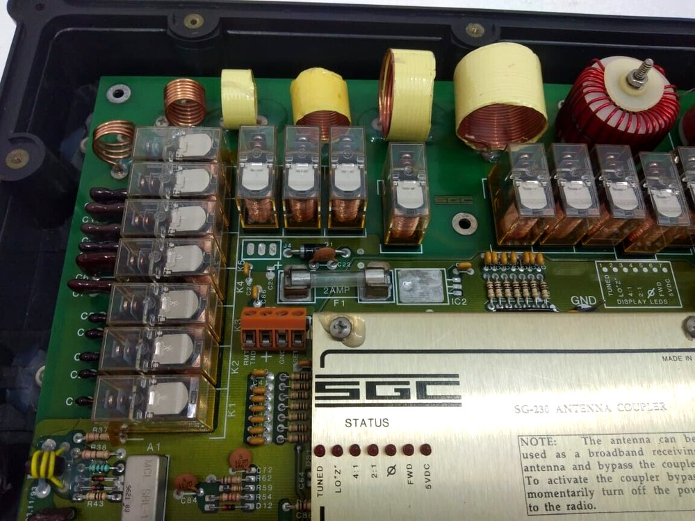 SGC SMARTUNER AUTOMATIC ANTENNA COUPLER SG-230 SSB MF/HF