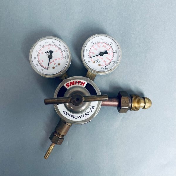 Smith Multistage Gas Regulator CGA 320 Inlet