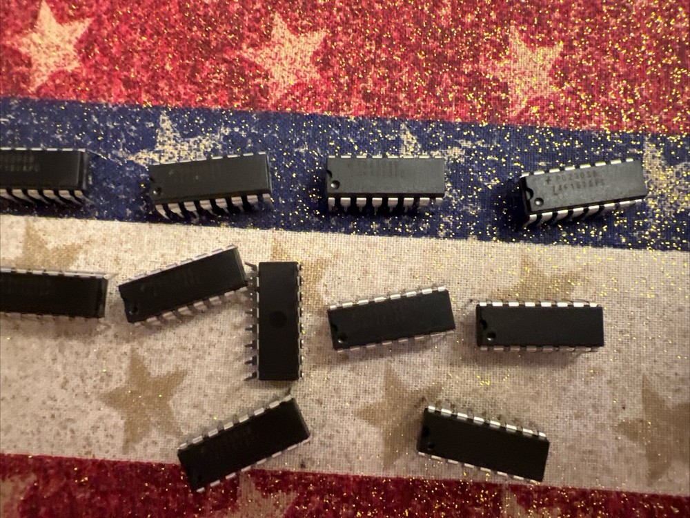 **  QUANTITY 2  **  74F157APC