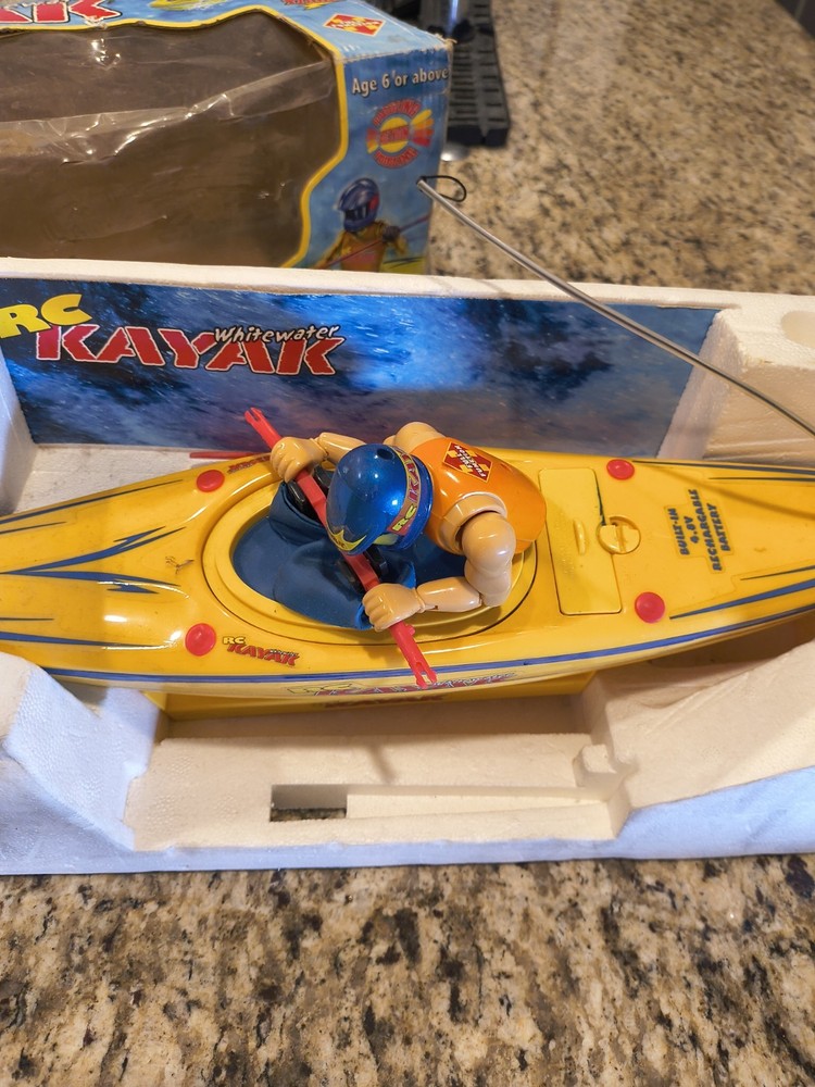 RC Kayak White Water Boat