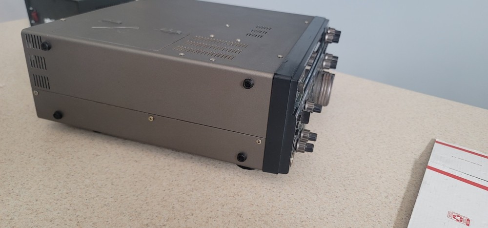 KENWOOD TS 850S HF TRANSCEIVER