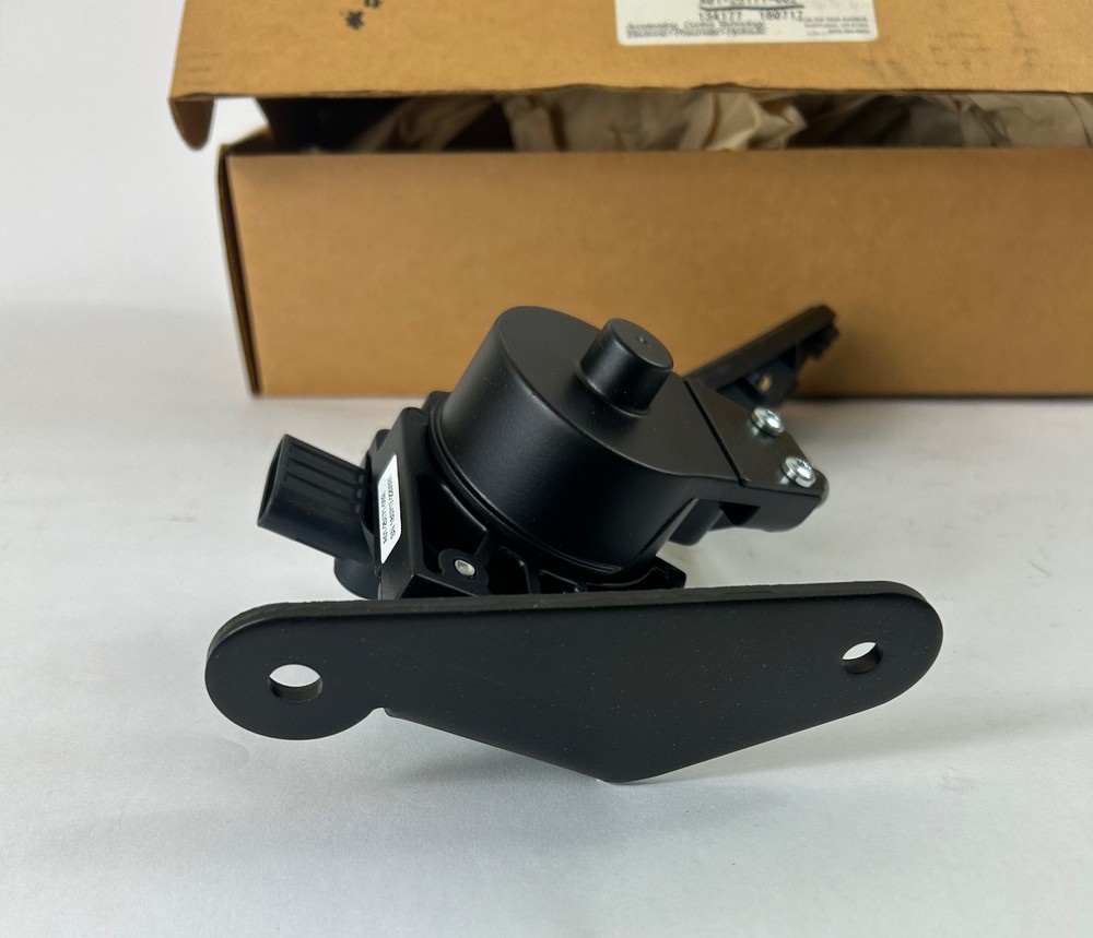 Williams Controls A01-25171-002 Accelerator Pedal