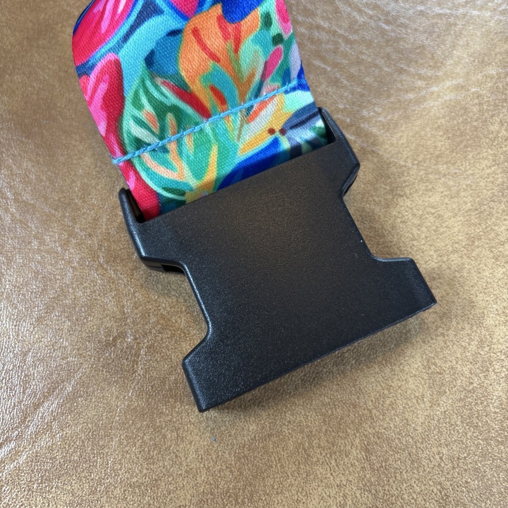 Unbranded adjustable guitar strap 33-66 inch with plastic closure