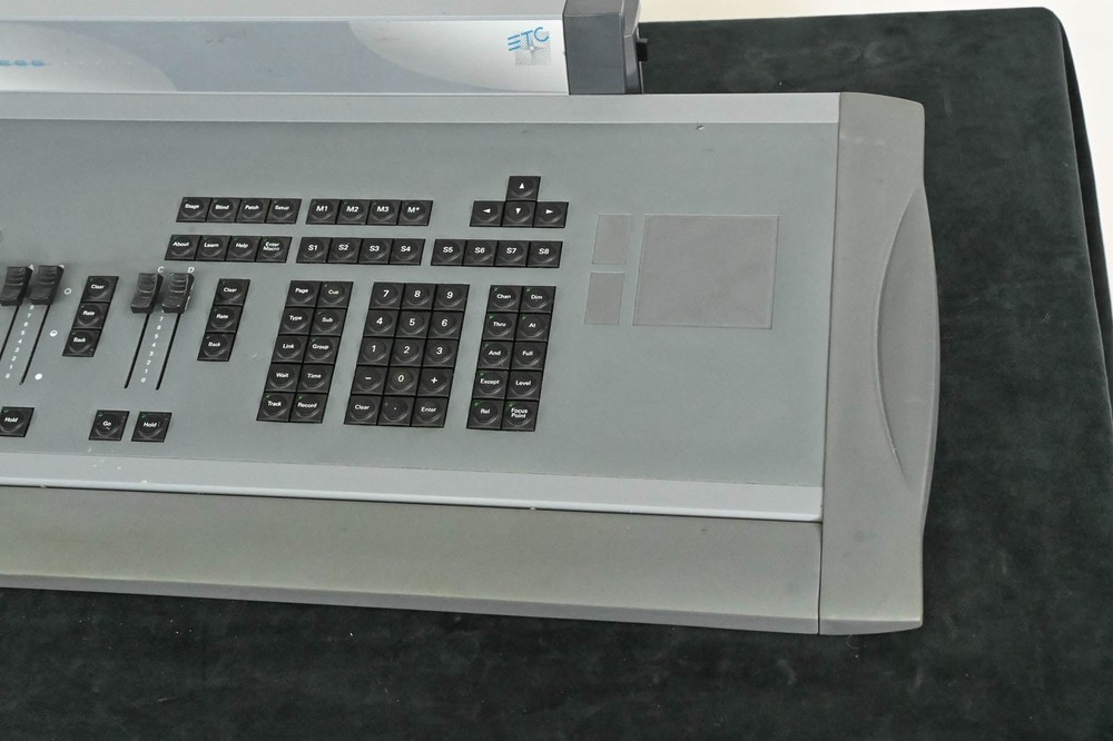 ETC Express 250 Lighting Control Console (NO POWER SUPPLY) CG01LWT