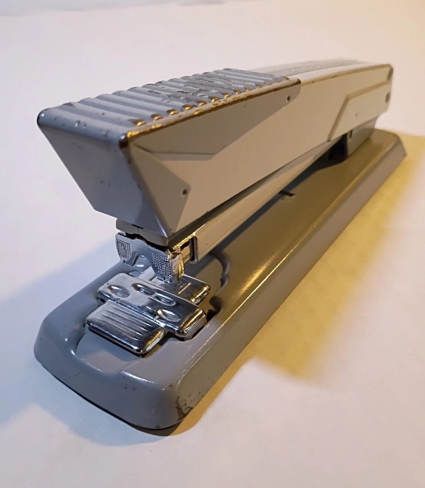 vintage Esco No. 2 stapler 2-tone gray & chrome tested in working order