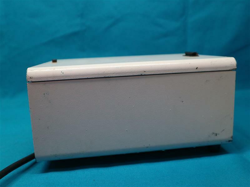 Intralux 4000-1 40001 Microscope Illuminator w/ Cut Cable