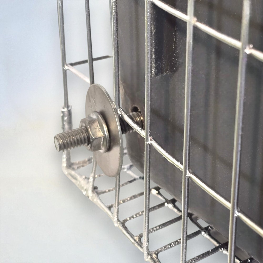 Refurbished Plastic Rabbit Nest Box – Weather-Protective, Locking Cage-Mount – L