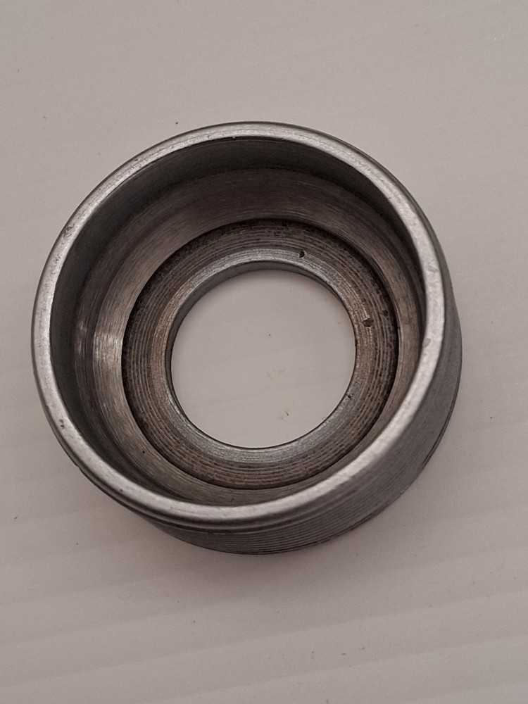 Zeus Bottom Bracket Axle And Adjustable Cup With Lock Ring Italian Threads