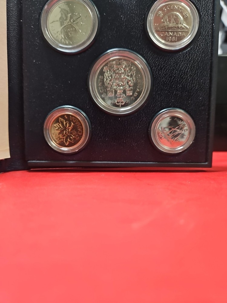 Beautiful 1981 Canada Specimen Set