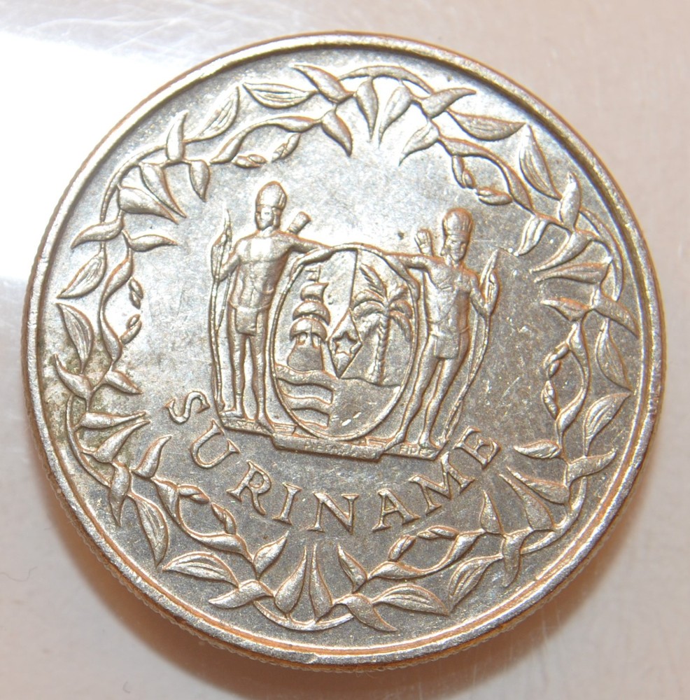 1988 Surinam 100 cents