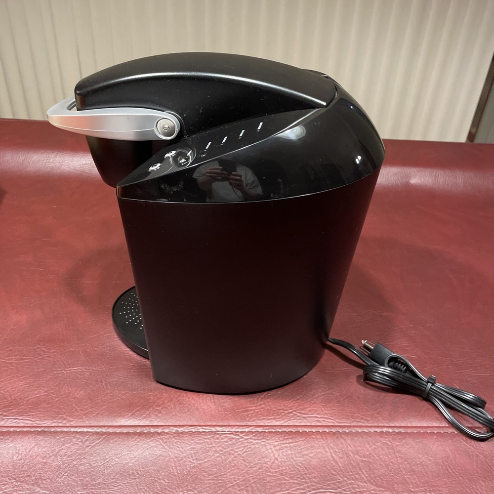 Keurig Single Cup Brewing System Coffee Maker Model B40. (USED)