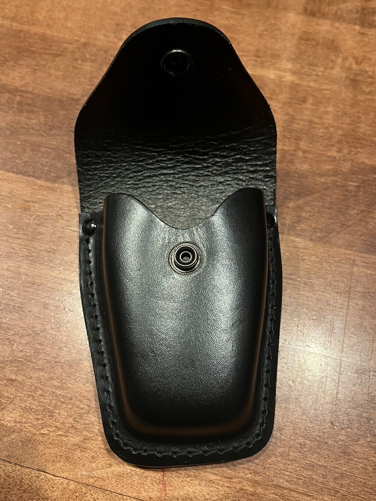 SCHRADE PROFESSIONALS LEATHER HANDCUFF CASE NIB