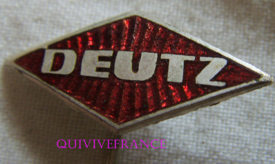BG11138 - Insignia Badge Deutz Trucks