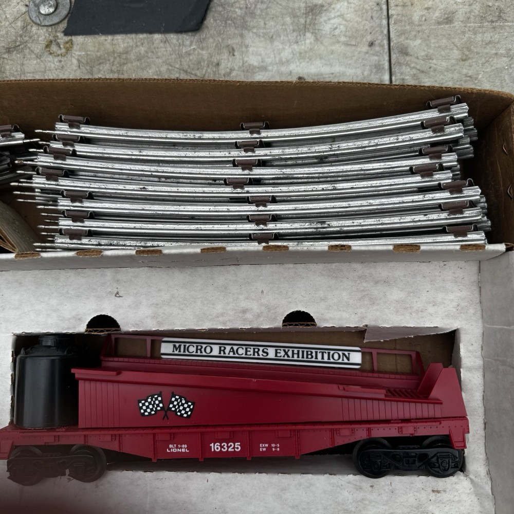 Vintage 1989 Lyonel Micro Racers Express Train Set Complete