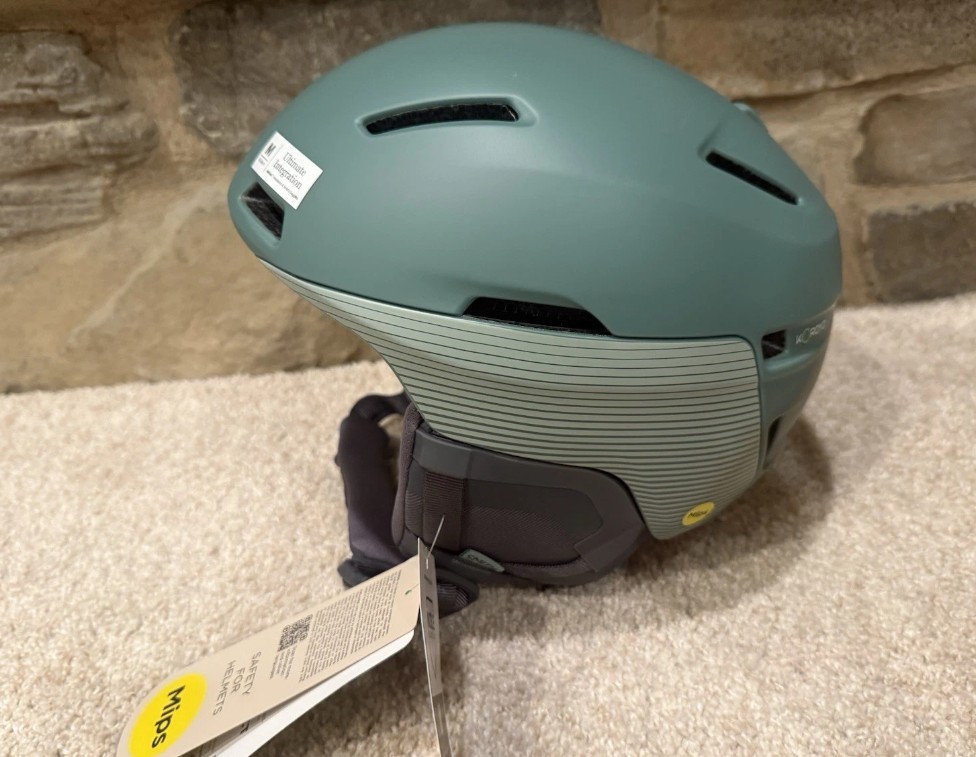 Smith Accel MIPS Ski/Snowboard Helmet - Matte Cactus Green. Medium