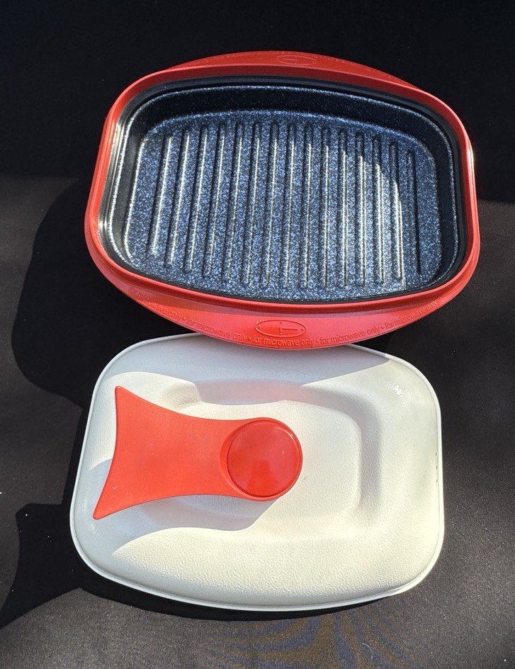 Vtg 1970’s Range Mate Rectangular Nonstick Microwave Grill Pan RangeMate Mint!