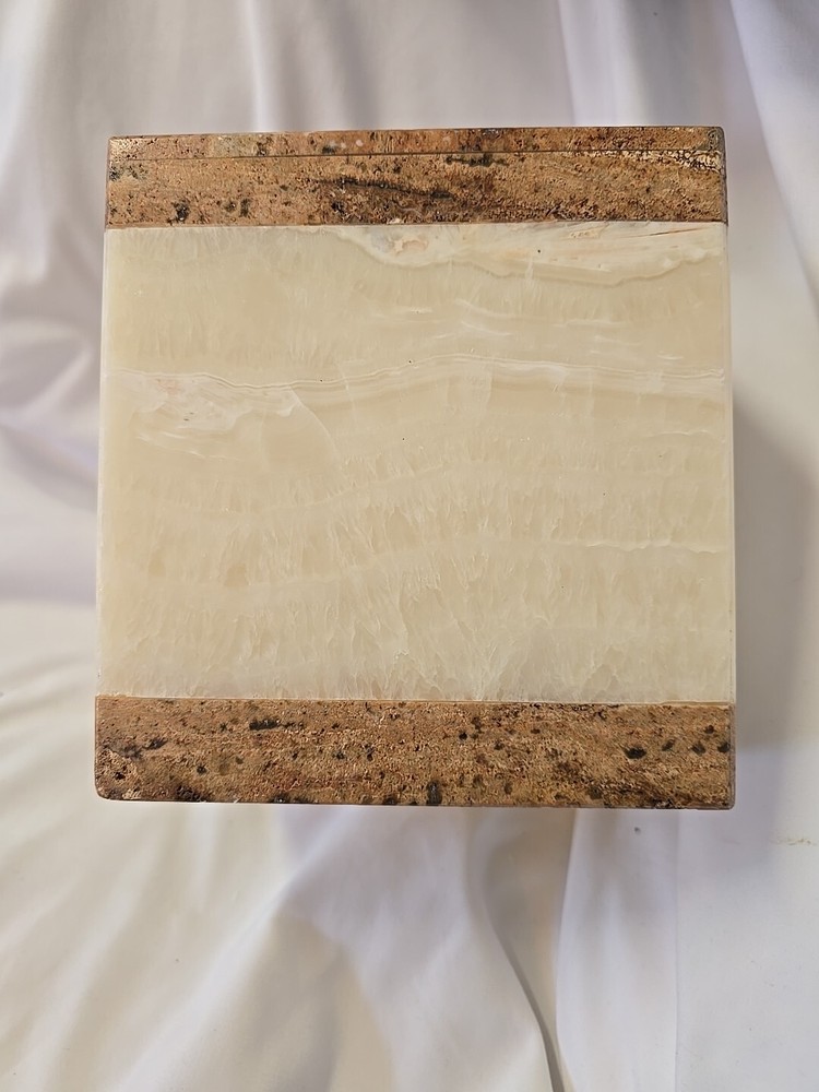 Quartz & Marble Tissue Cover Heavy Beautiful Great Shape