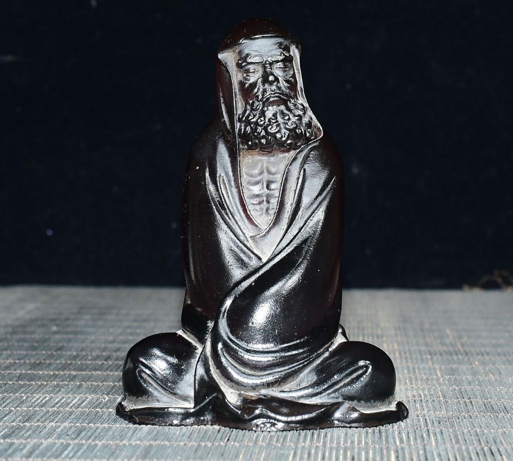 Fine glass processed Damo ornaments