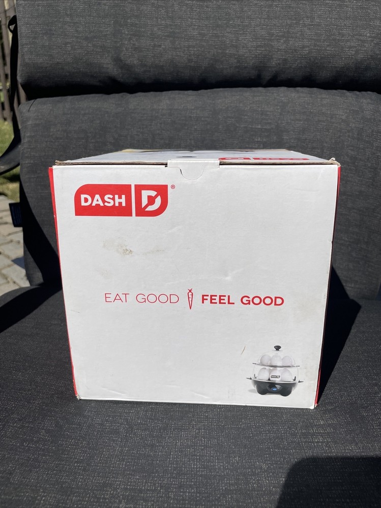 DASH Deluxe Egg Cooker 12 Eggs Capacity Electric Hard Boiled Poached Soft Boiled