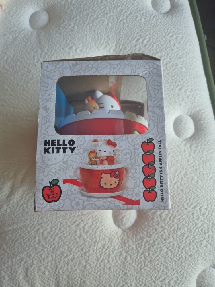 Hello Kitty Remote Control Driving Teacup Car 360° Spin Red White Ages 8+