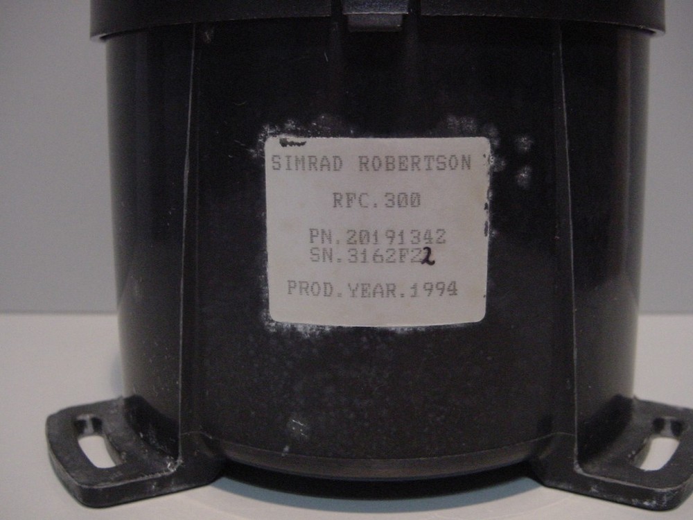 Simrad Robertson RFC300 Heading Sensor Compass 20191342