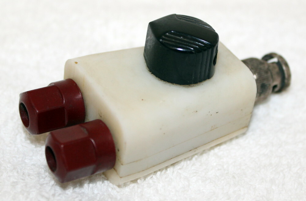 GE ? 147 529T Antenna Gain or Oscillator Control ? Bakelite ~ Unmarked