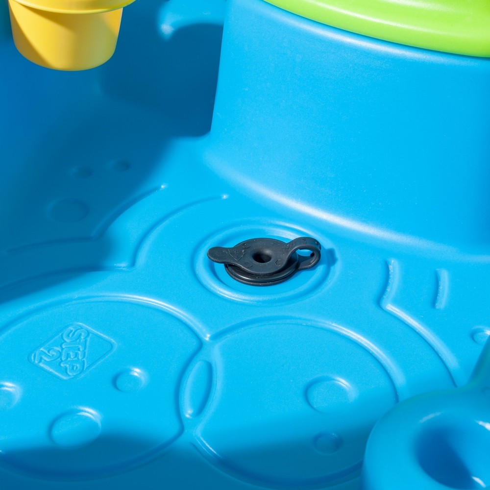 Step2 Rain Showers Splash Pond Water Table with Waterfall Tray