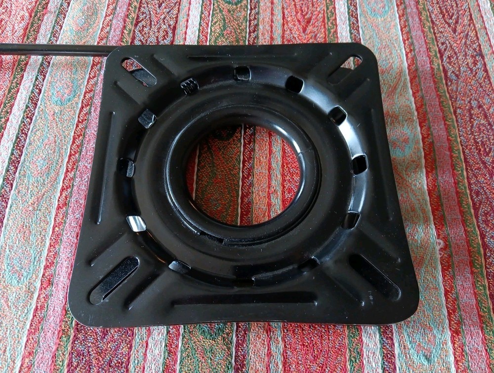 Springfield Marine Locking Swivel Seat Base