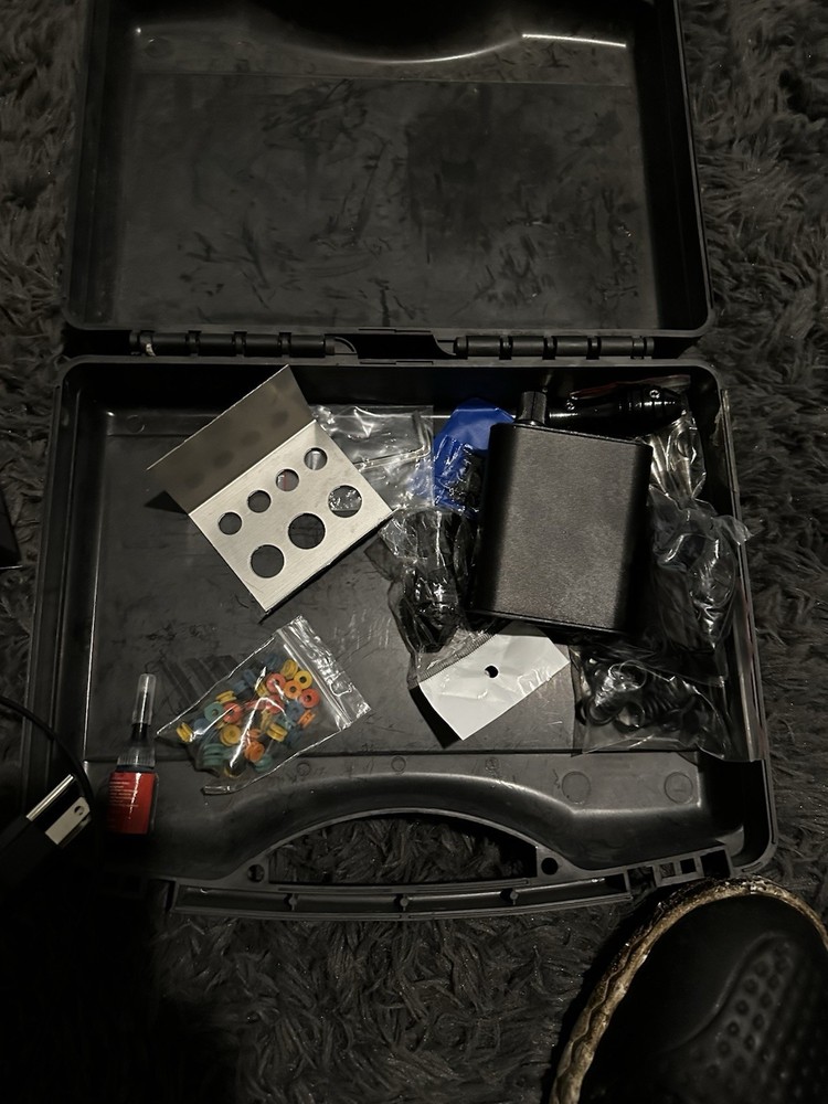 Tattoo Kit Multicolor with Machines, Disposable White Tips, Power Supply, Case