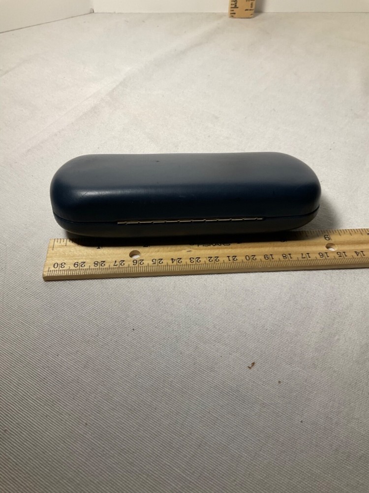Hard shell eyeglasses case Hinged